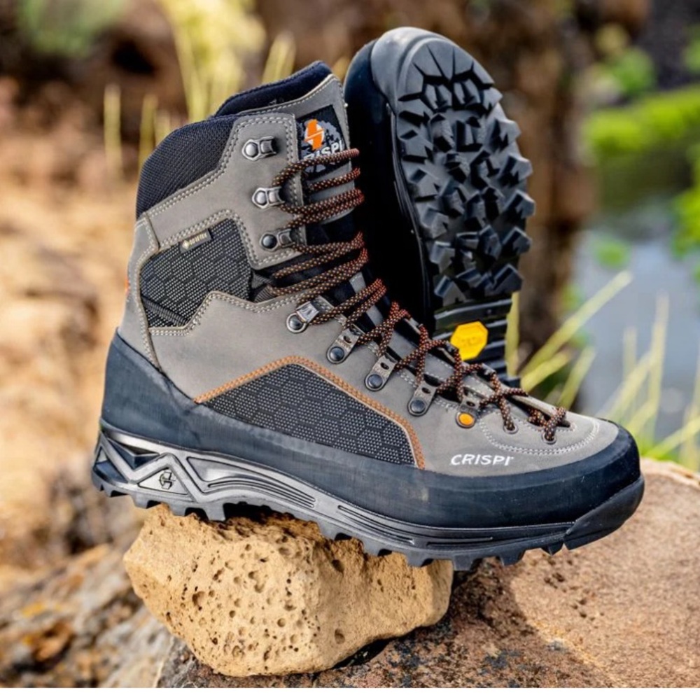 CRISPI BRIKSDAL MTN GTX NON-INSULATED HUNTING BOOTS almost new - worn once